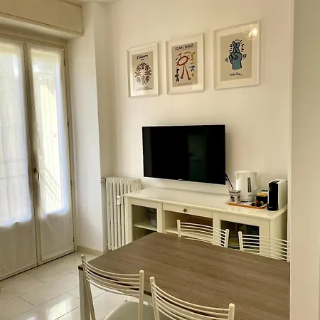 Two-room In Near The Subway Апартаменты